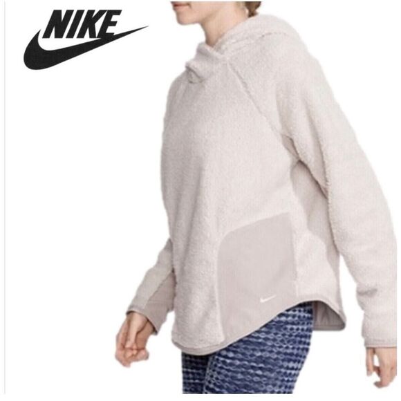 Nike Sherpa Fleece‎ Top Size M Mock Neck Sand Pullover Gym Cozy Comfort - Picture 1 of 16